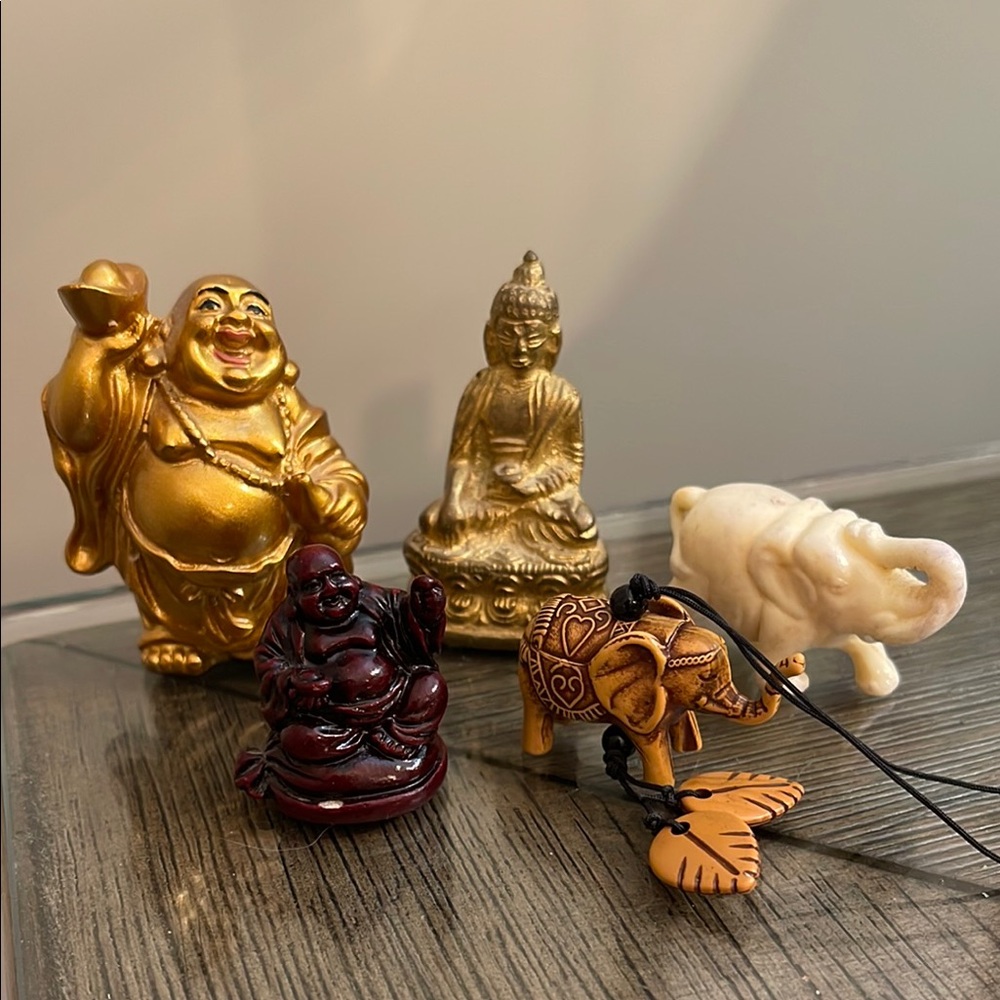 Vintage Style Collection of Miniature Figures
Buddha, Elephant Shakyamuni Buddha - Picture 2 of 16
